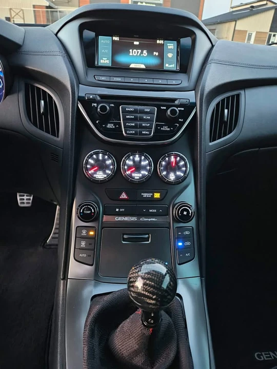 2016 Hyundai Genesis Coupe - Image 17 of 20