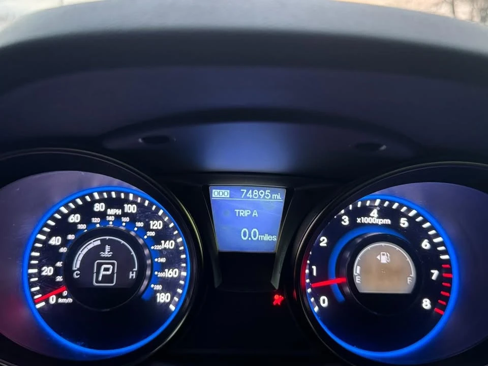 2016 Hyundai Genesis Coupe - Image 15 of 17