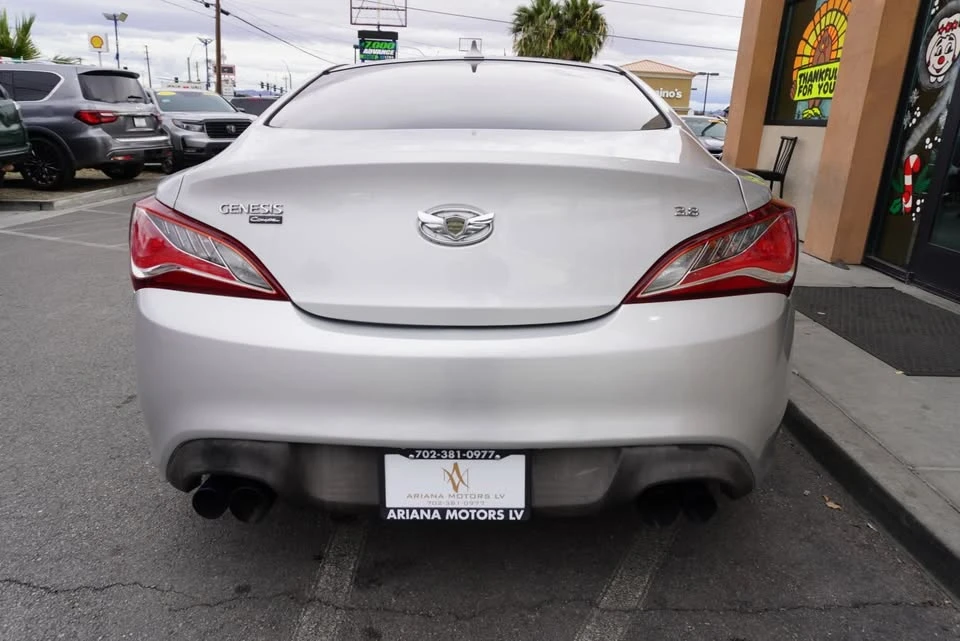 2016 Hyundai Genesis Coupe - Image 10 of 20