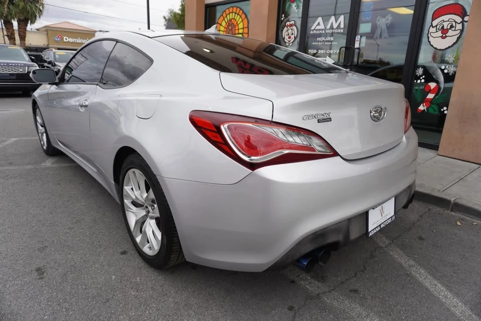 2016 Hyundai Genesis Coupe - Image 13 of 20