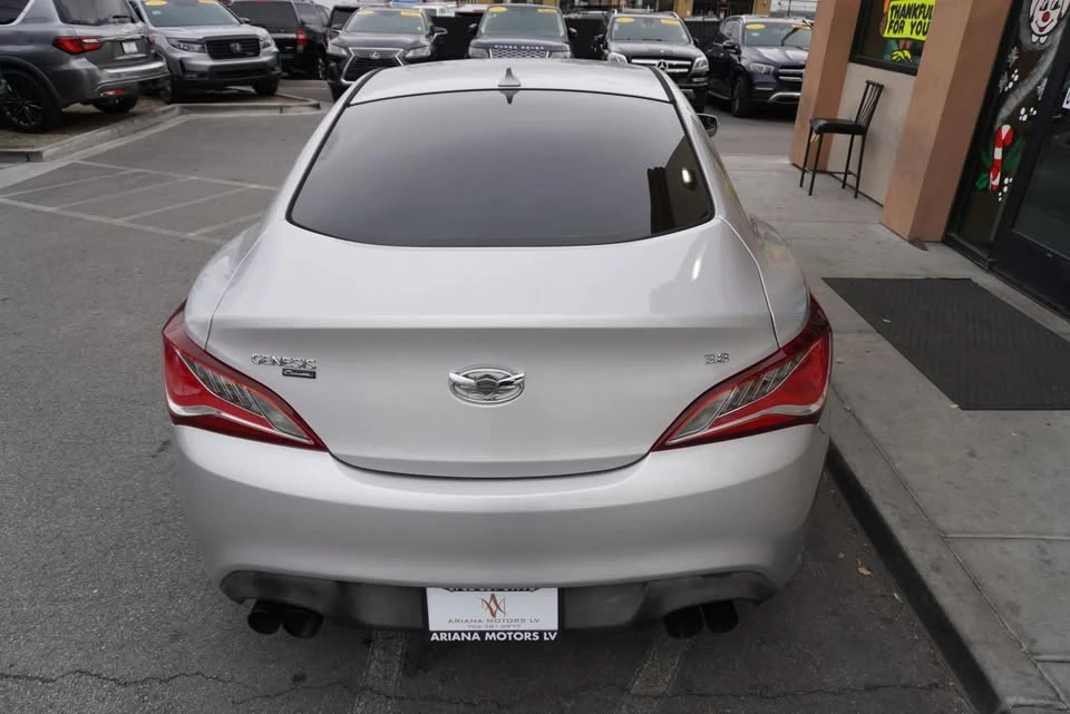 2016 Hyundai Genesis Coupe - Image 12 of 20