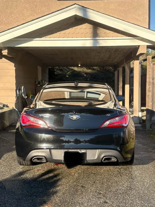 2016 Hyundai Genesis Coupe - Image 4 of 17