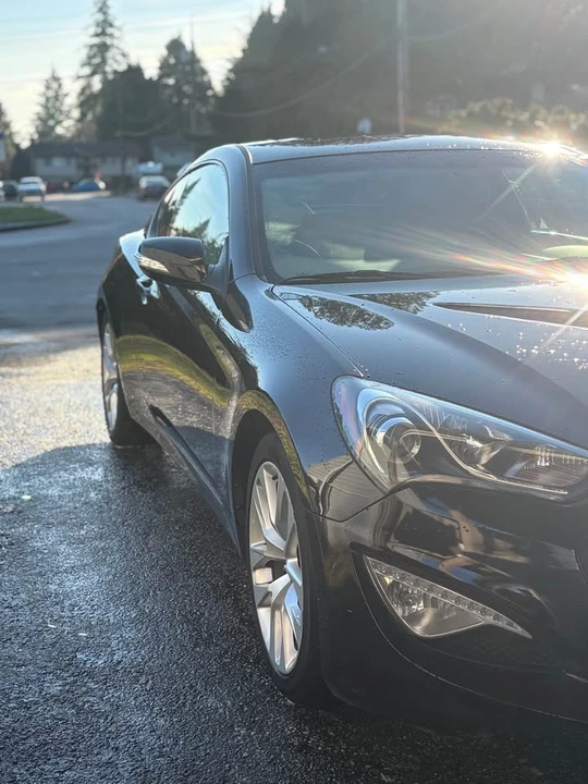 2016 Hyundai Genesis Coupe - Image 5 of 17