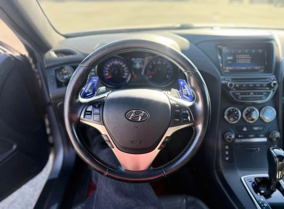 2016 Hyundai Genesis Coupe - Image 7 of 12