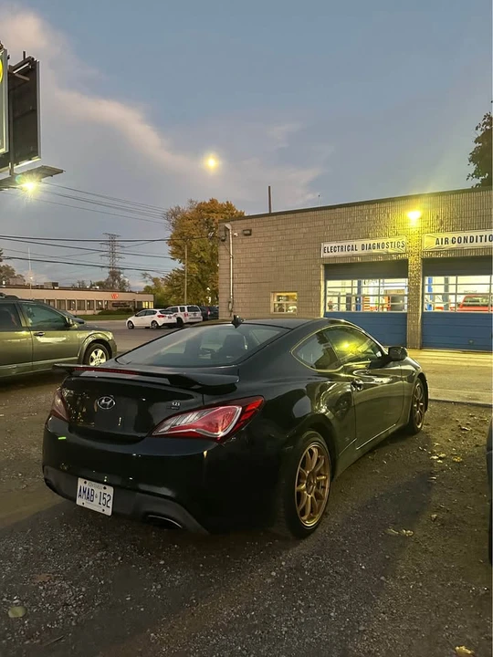 2016 Hyundai Genesis Coupe - Image 3 of 10