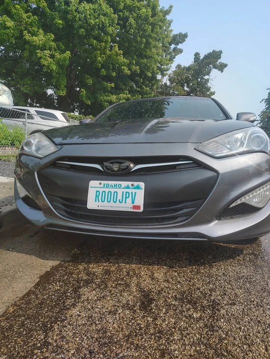 2016 Hyundai Genesis Coupe - Image 3 of 4