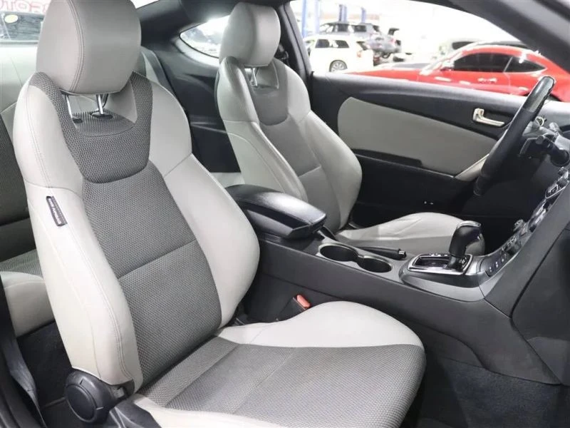 2016 Hyundai Genesis Coupe - Image 12 of 12
