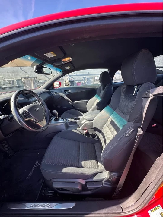 2016 Hyundai Genesis Coupe - Image 7 of 8