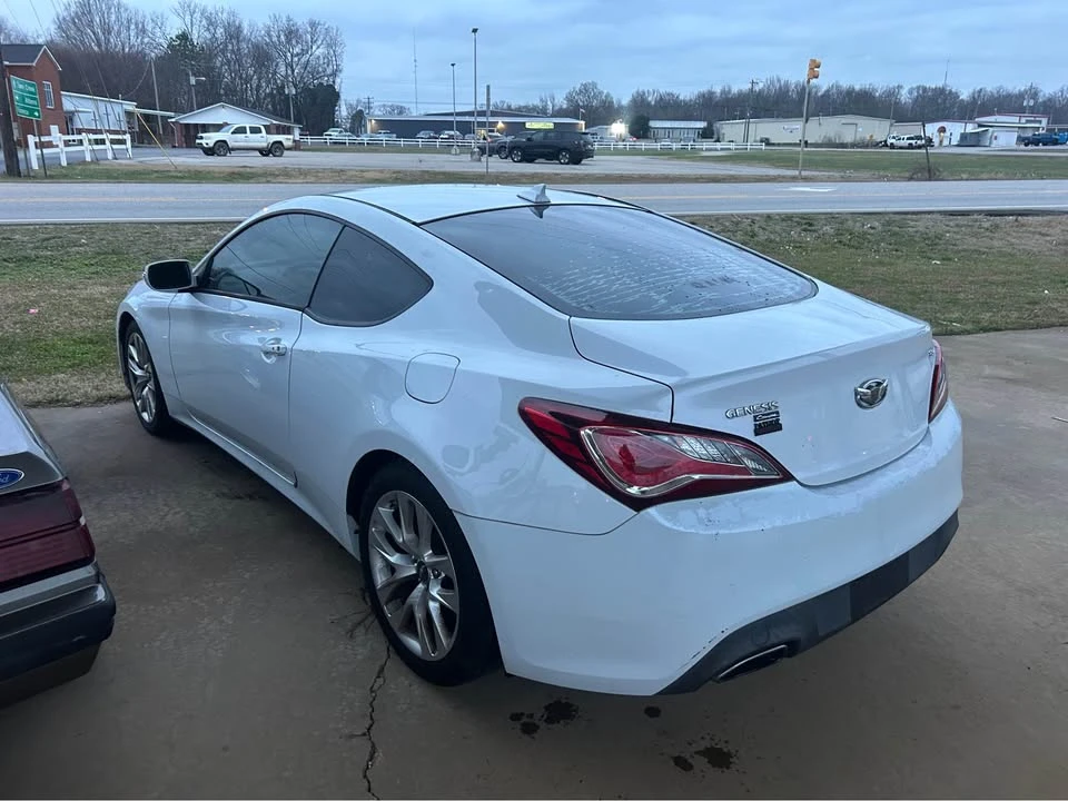 2016 Hyundai Genesis Coupe - Image 3 of 5