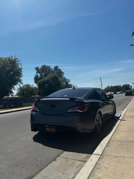 2016 Hyundai Genesis Coupe - Image 3 of 8