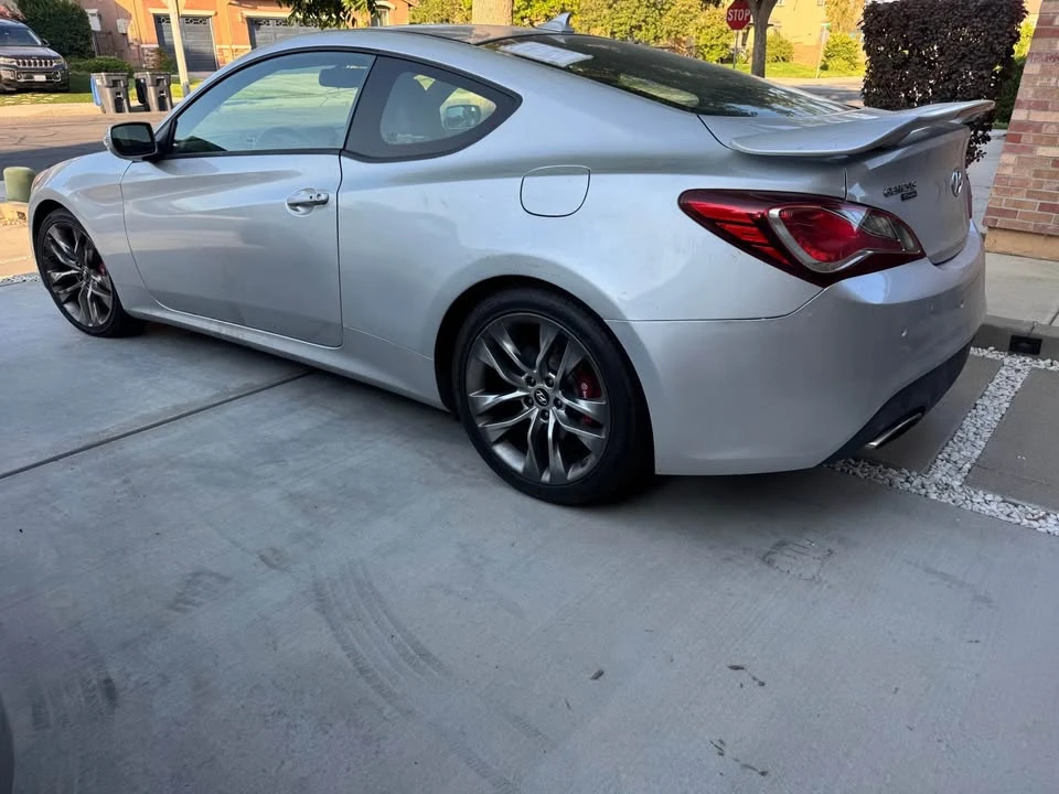 2016 Hyundai Genesis Coupe - Image 2 of 9