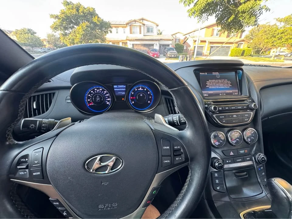2016 Hyundai Genesis Coupe - Image 6 of 9