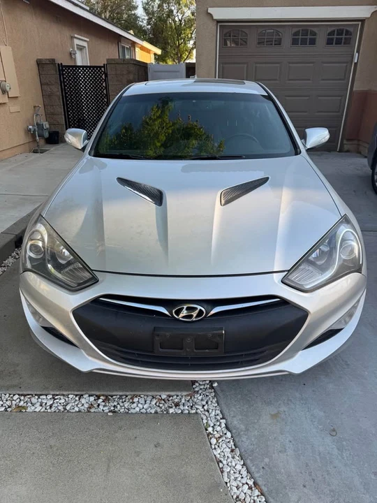 2016 Hyundai Genesis Coupe - Image 4 of 9