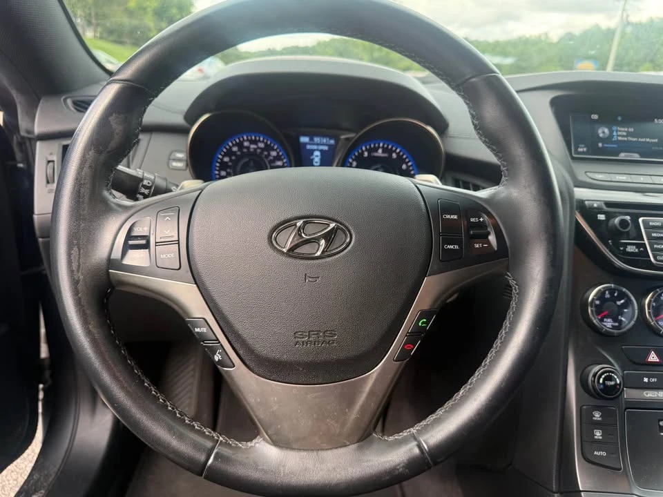 2016 Hyundai Genesis Coupe - Image 19 of 20