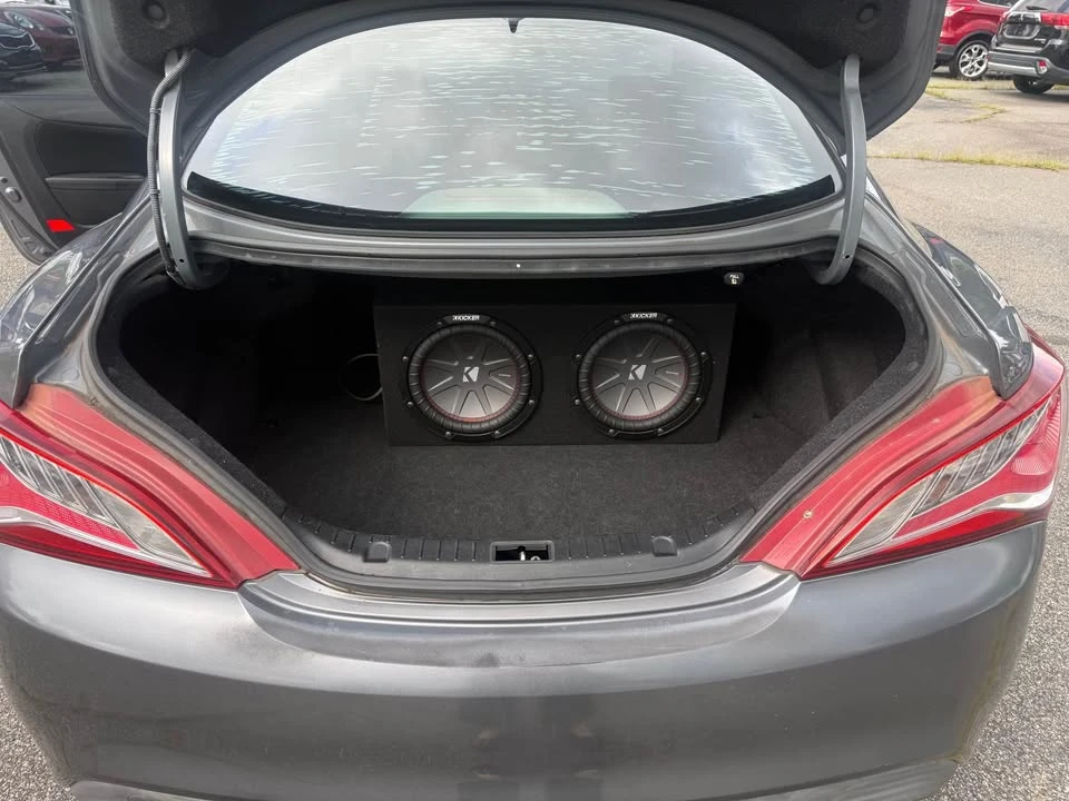 2016 Hyundai Genesis Coupe - Image 11 of 20
