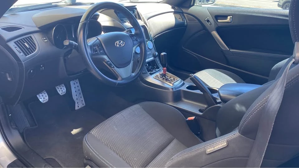 2016 Hyundai Genesis Coupe - Image 2 of 5