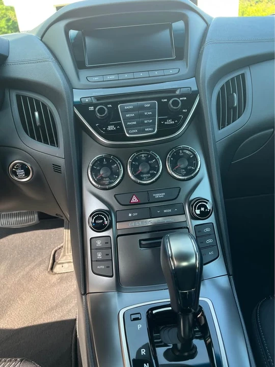 2016 Hyundai Genesis Coupe - Image 5 of 7