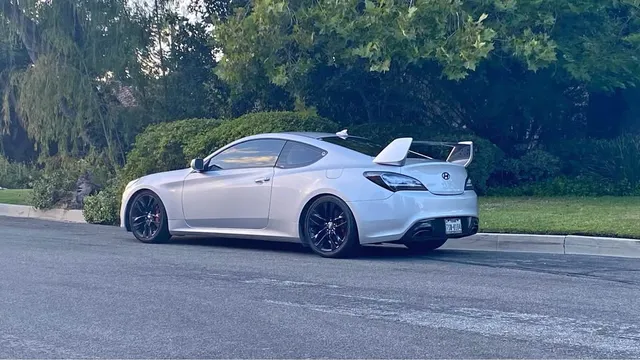 2016 Hyundai Genesis Coupe 3.8 Coupe 2D