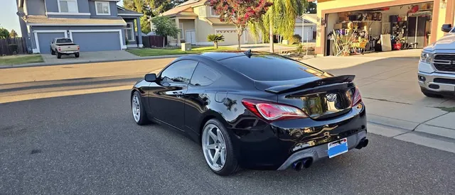 2016 Hyundai Genesis Coupe 3.8 Coupe 2D