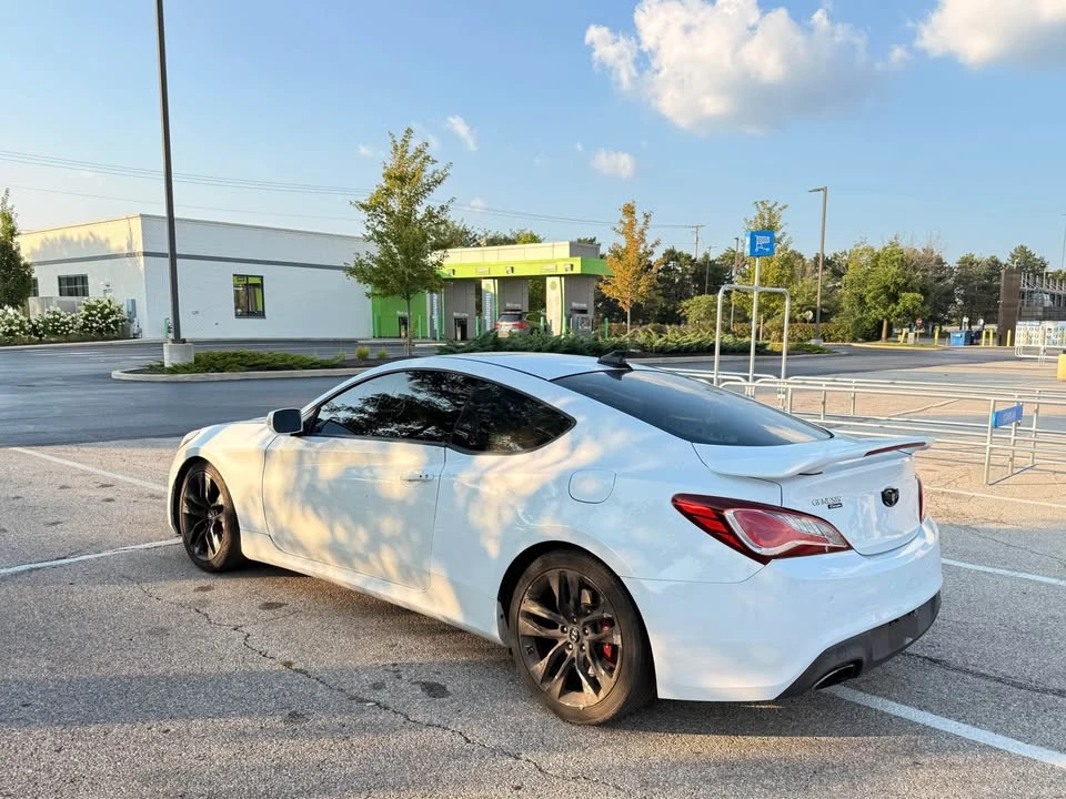 2016 Hyundai Genesis Coupe - Image 3 of 16