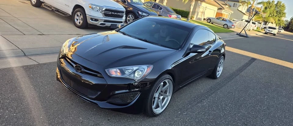 2016 Hyundai Genesis Coupe - Image 4 of 10