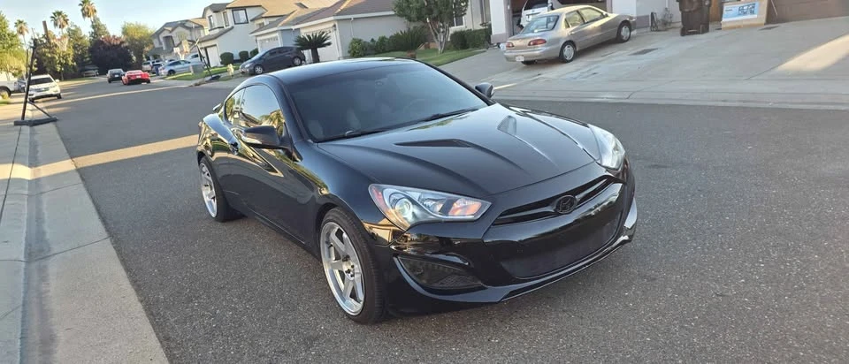 2016 Hyundai Genesis Coupe - Image 3 of 10