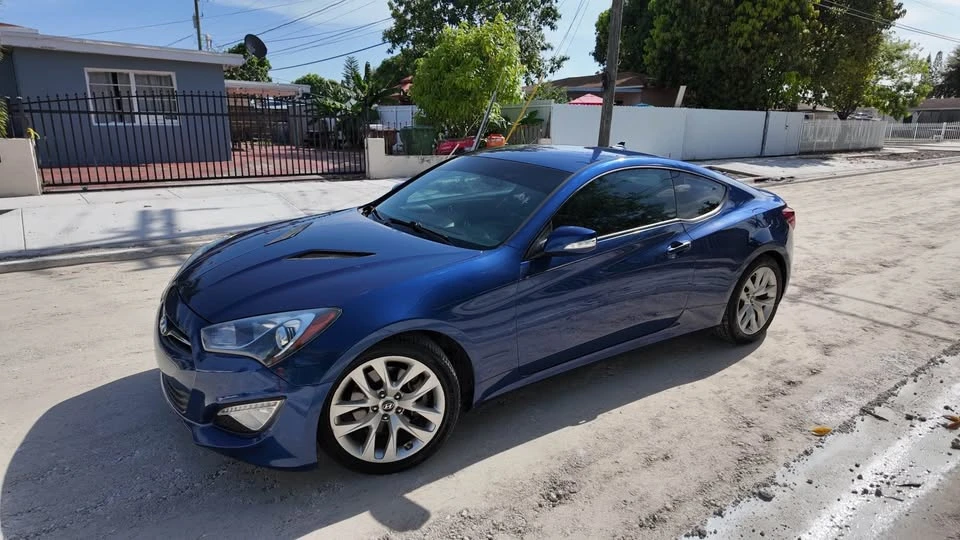 2016 Hyundai Genesis Coupe - Image 2 of 20