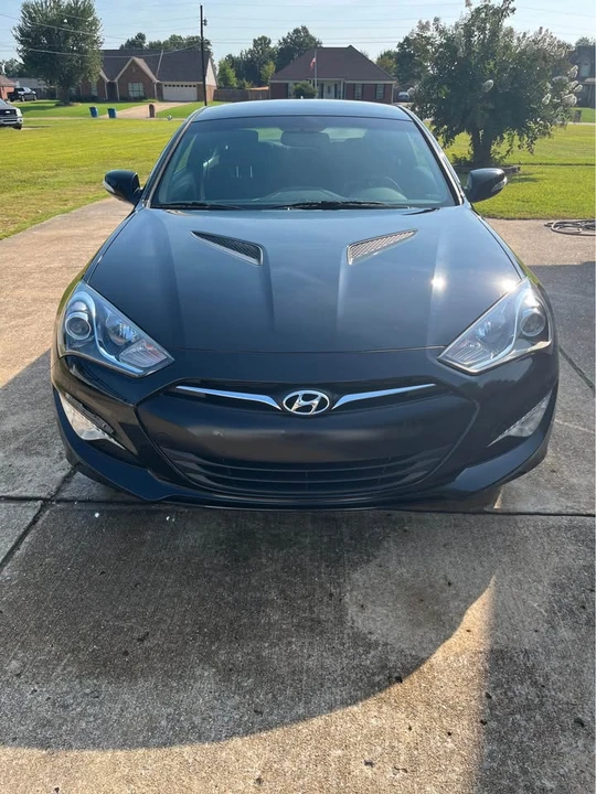 2016 Hyundai Genesis Coupe - Image 2 of 7