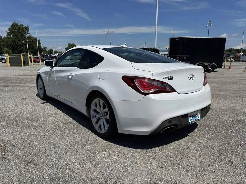 2016 Hyundai Genesis Coupe - Image 3 of 10