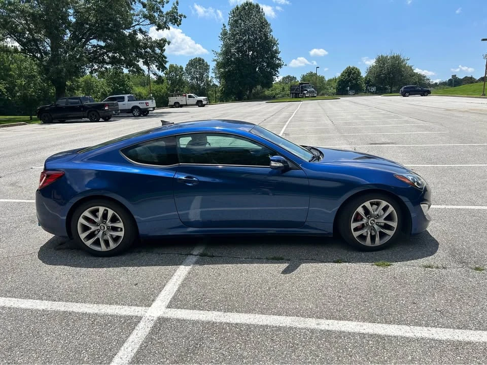 2016 Hyundai Genesis Coupe - Image 5 of 13