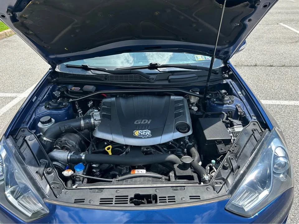 2016 Hyundai Genesis Coupe - Image 11 of 14