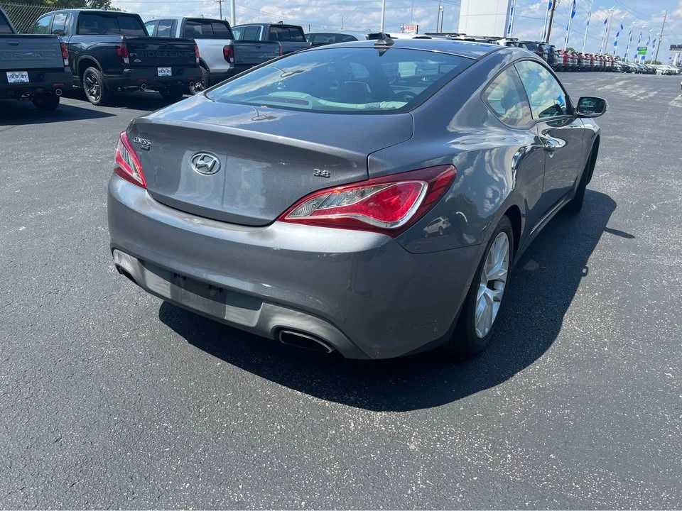 2016 Hyundai Genesis Coupe - Image 3 of 8