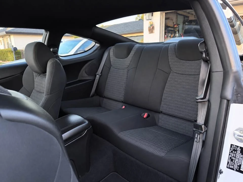 2016 Hyundai Genesis Coupe - Image 11 of 14