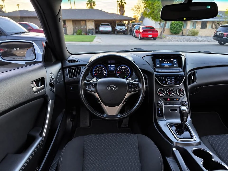 2016 Hyundai Genesis Coupe - Image 13 of 14