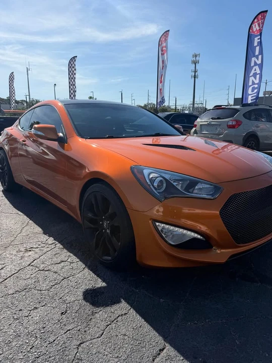 2016 Hyundai Genesis Coupe - Image 4 of 10