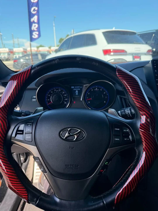 2016 Hyundai Genesis Coupe - Image 7 of 10