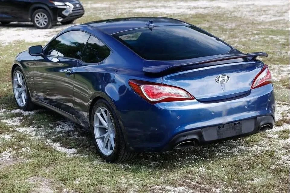 2016 Hyundai Genesis Coupe - Image 5 of 19
