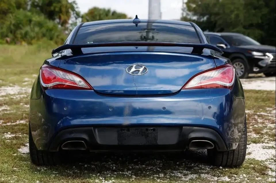 2016 Hyundai Genesis Coupe - Image 7 of 19