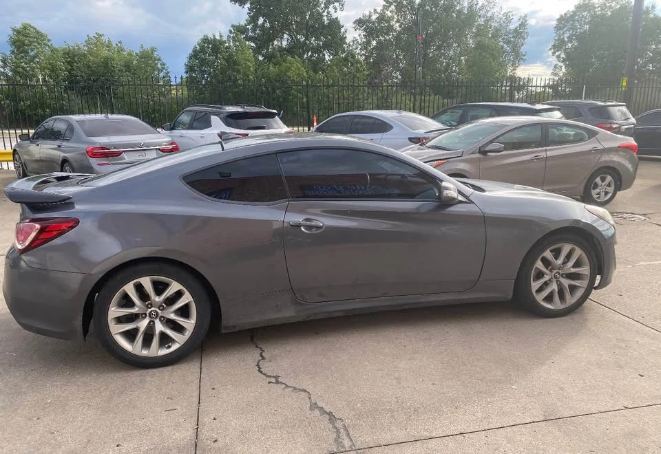 2016 Hyundai Genesis Coupe - Image 6 of 8