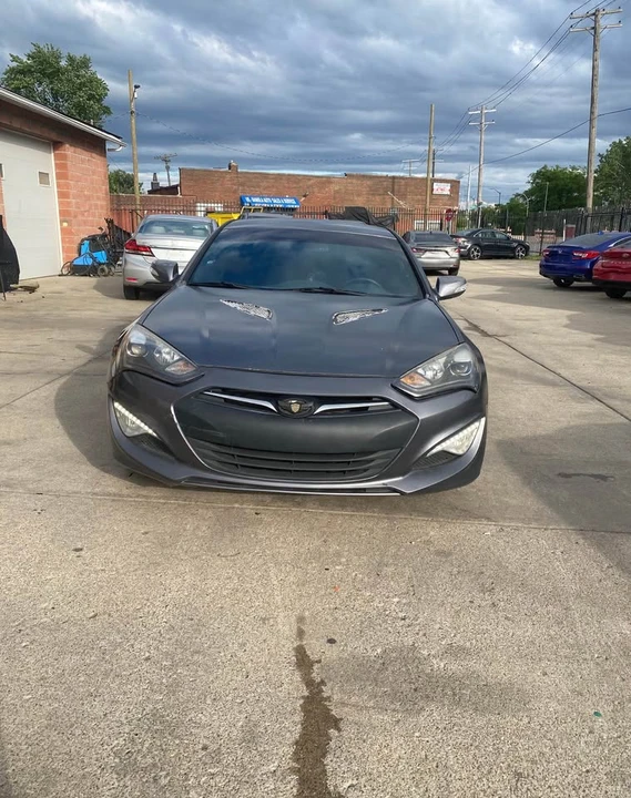 2016 Hyundai Genesis Coupe - Image 2 of 8