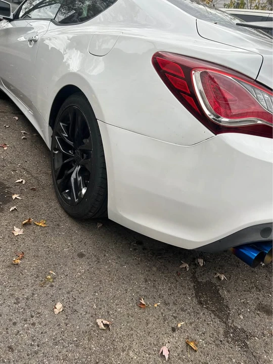 2016 Hyundai Genesis Coupe - Image 7 of 10