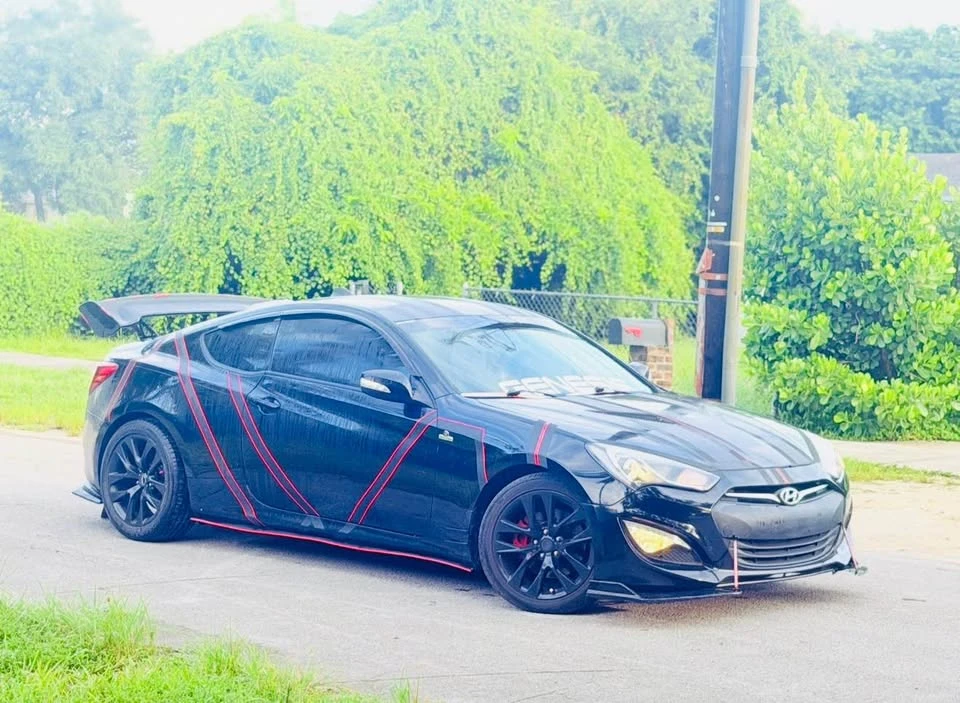 2016 Hyundai Genesis Coupe - Image 5 of 12
