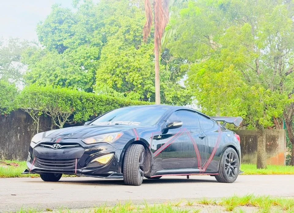 2016 Hyundai Genesis Coupe - Image 4 of 12