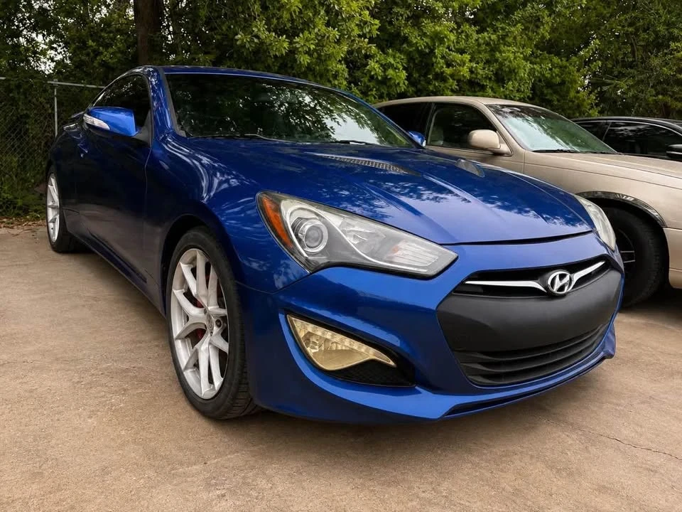 2016 Hyundai Genesis Coupe - Image 4 of 5