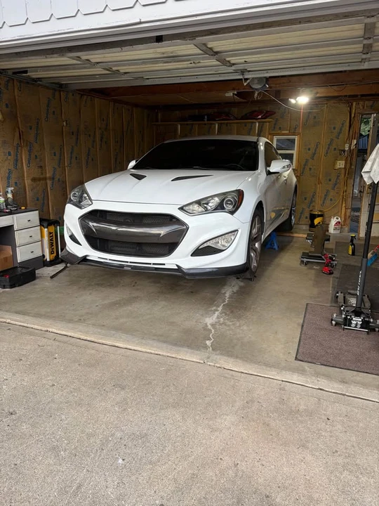 2016 Hyundai Genesis Coupe - Image 4 of 15