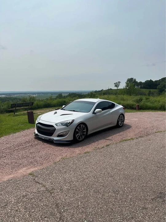 2016 Hyundai Genesis Coupe - Image 6 of 15