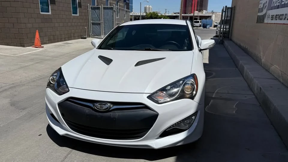2016 Hyundai Genesis Coupe - Image 7 of 19