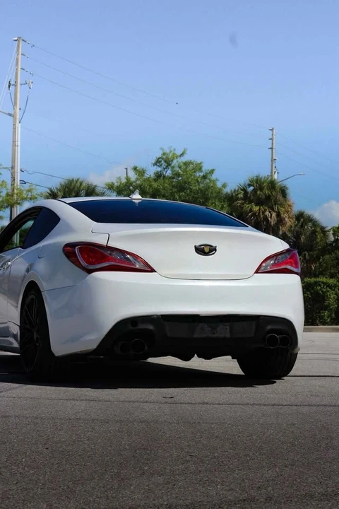 2016 Hyundai Genesis Coupe - Image 3 of 11