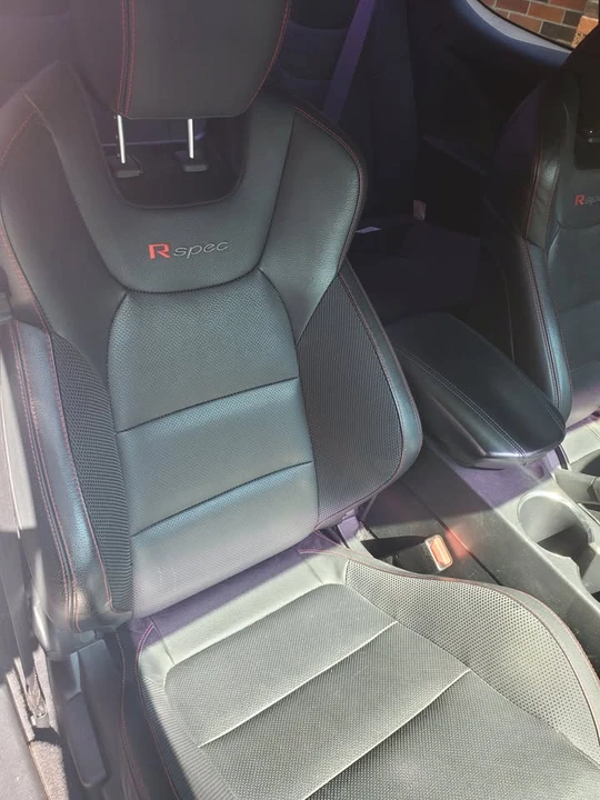 2016 Hyundai Genesis Coupe - Image 15 of 19