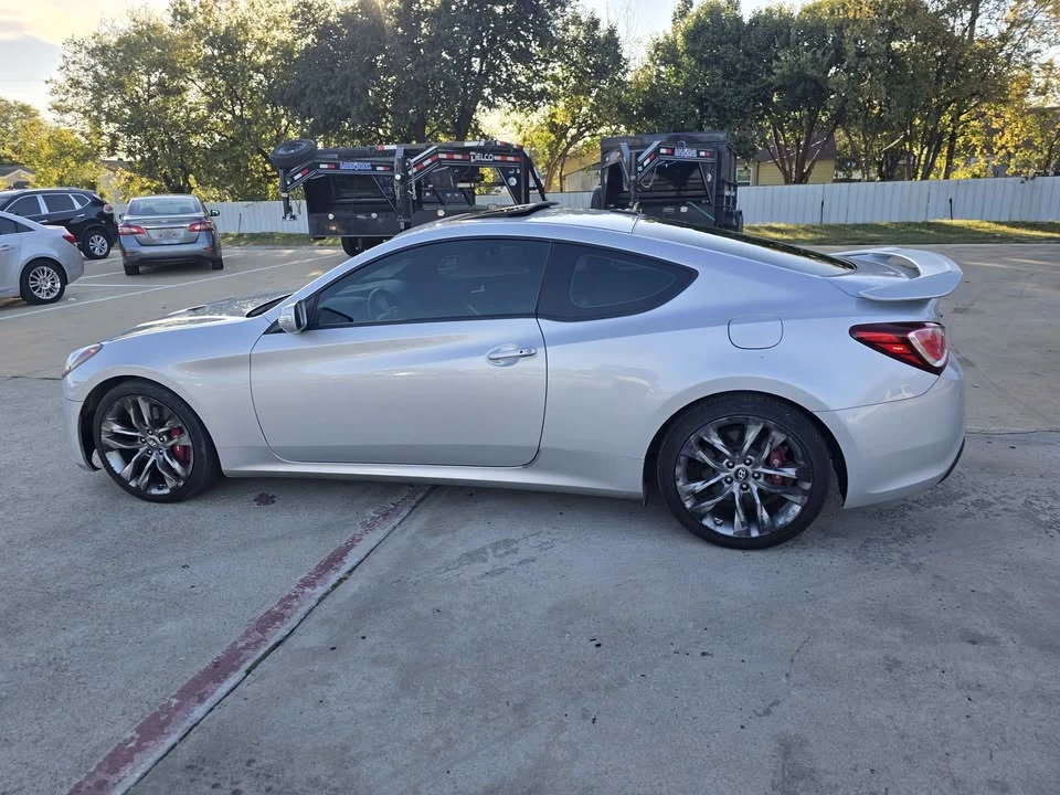 2016 Hyundai Genesis Coupe - Image 5 of 20